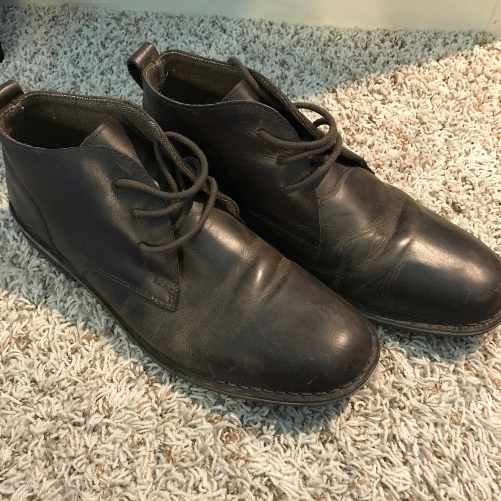 Men’s dress shoes